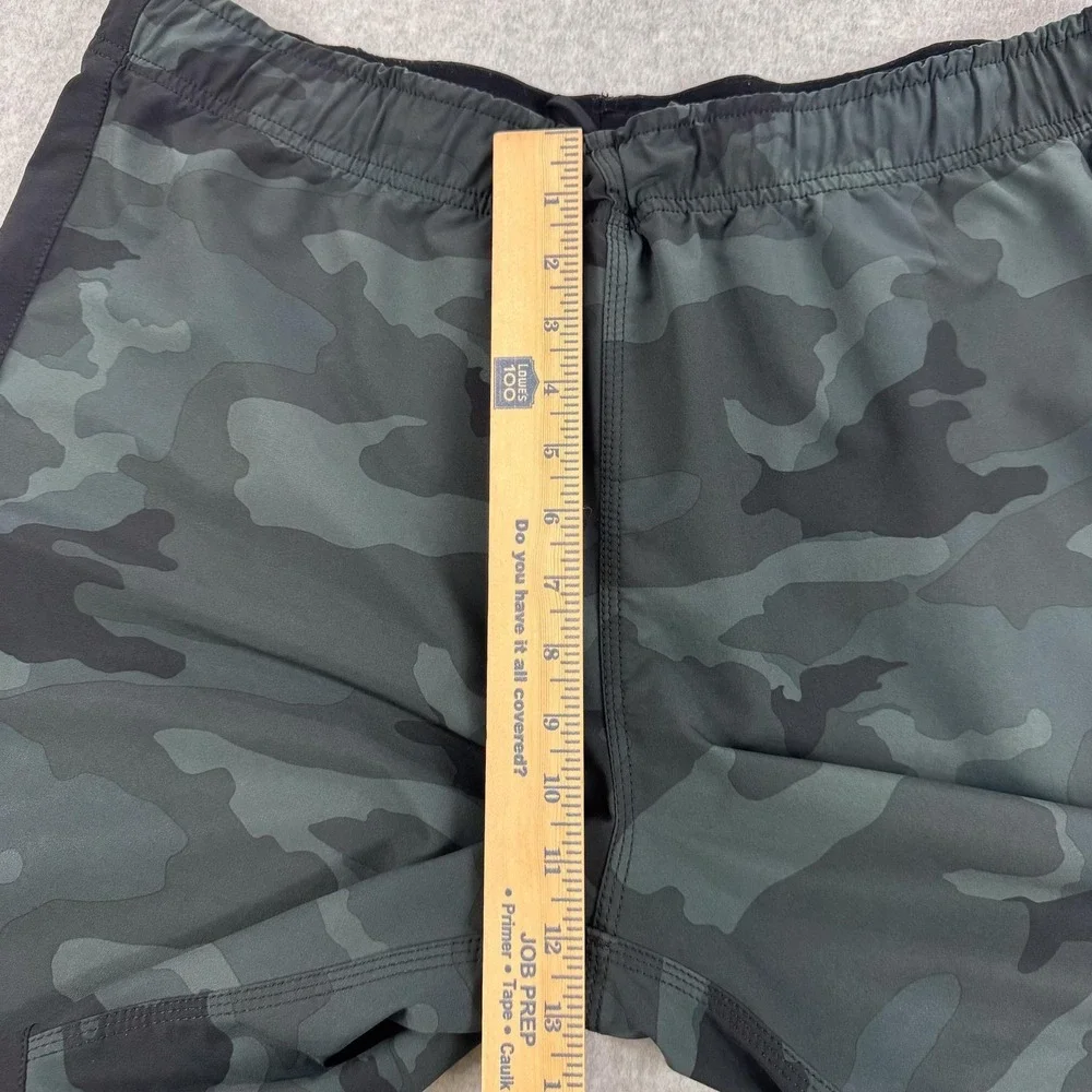 RVCA Swim Trunks Shorts Mens 2XL Green Camo Drawstring Elastic Waist Logo